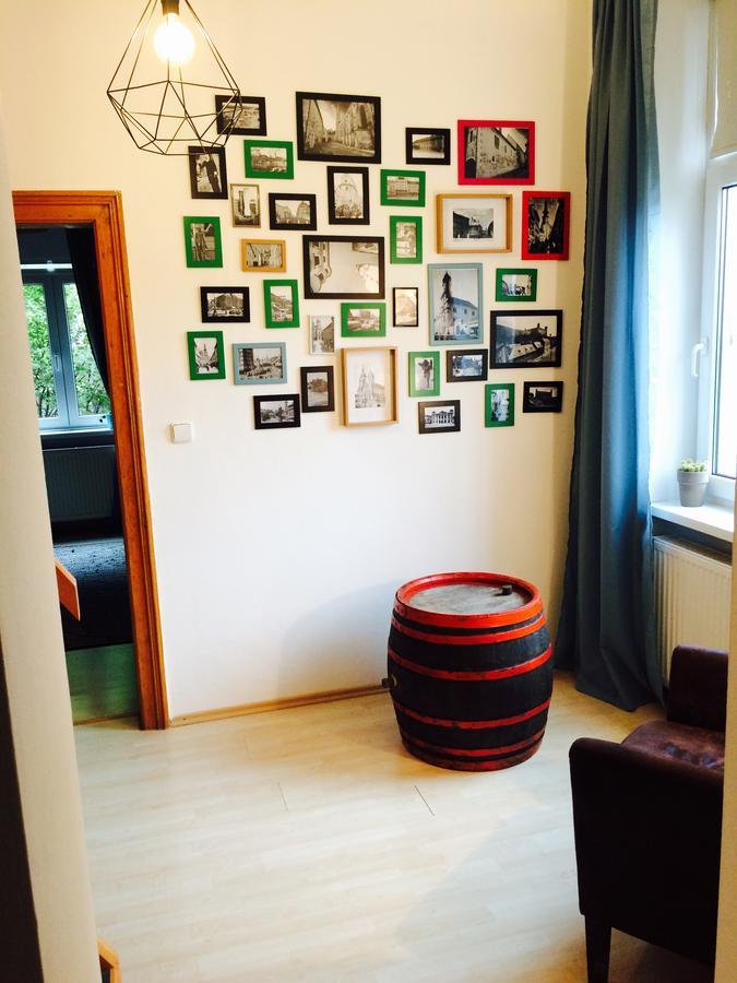 Historical Beer Apartment บราติสลาวา ภายนอก รูปภาพ
